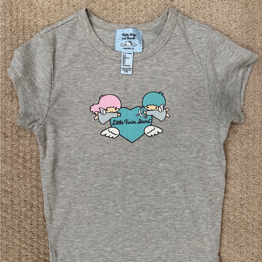 Gray graphic tee